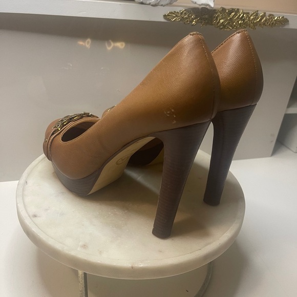 Michael Kors high, tan color in Good use conditions - Picture 6 of 16